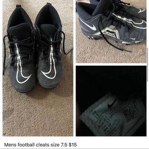 Mens football cleats